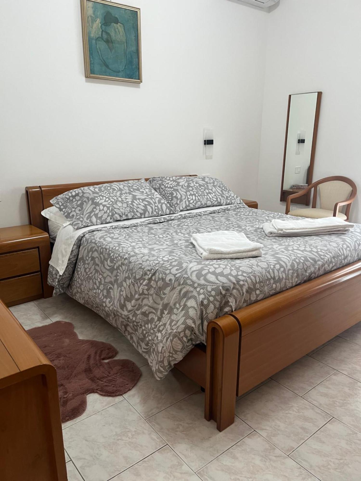 Casa Vacanze Tardy E Benech Savona Exterior foto